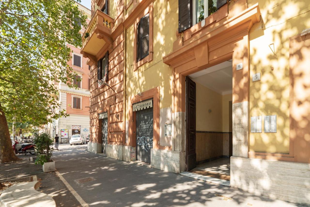 Piazza Nievo A Trastevere! Apt Con Balcone * Rom